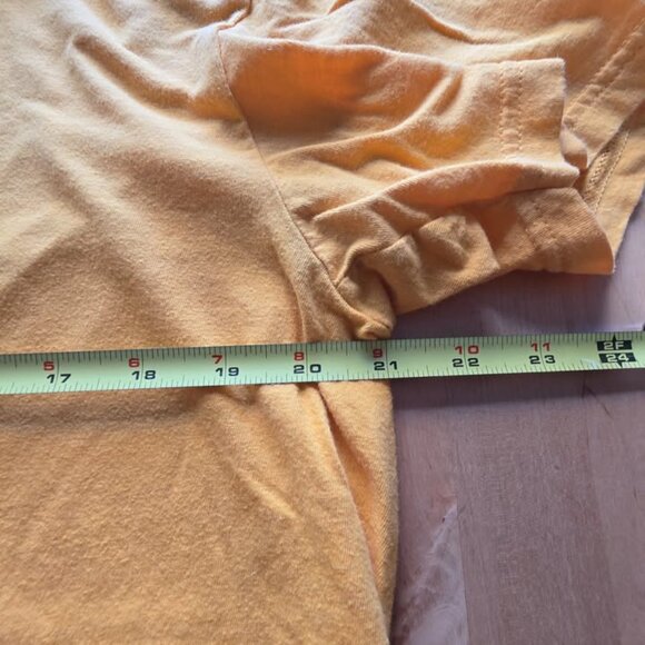 Some Of Y'all Don't Know What Happened To Earl t shirt ladies gold black Sz Larg - Picture 4 of 6